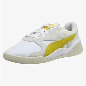 PUMA women’s Aeon Sneaker